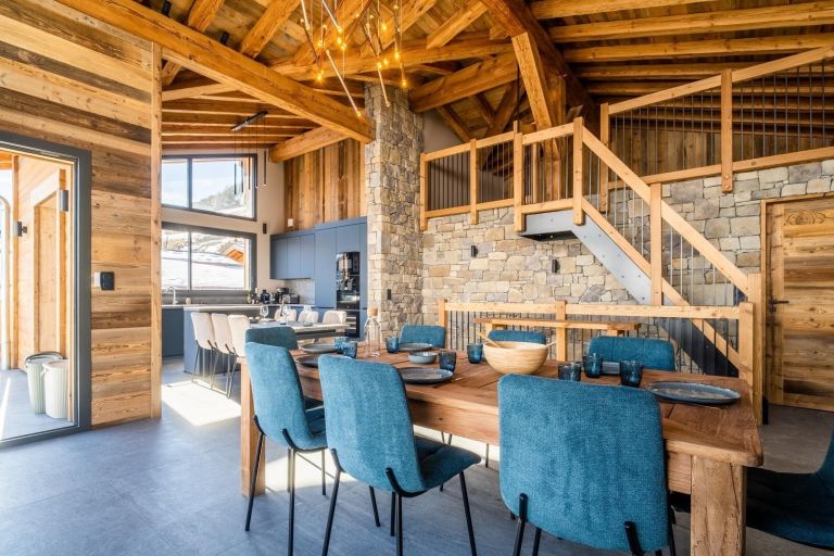 luxury chalet 6 Rooms for seasonal rent on LES DEUX ALPES (38860)