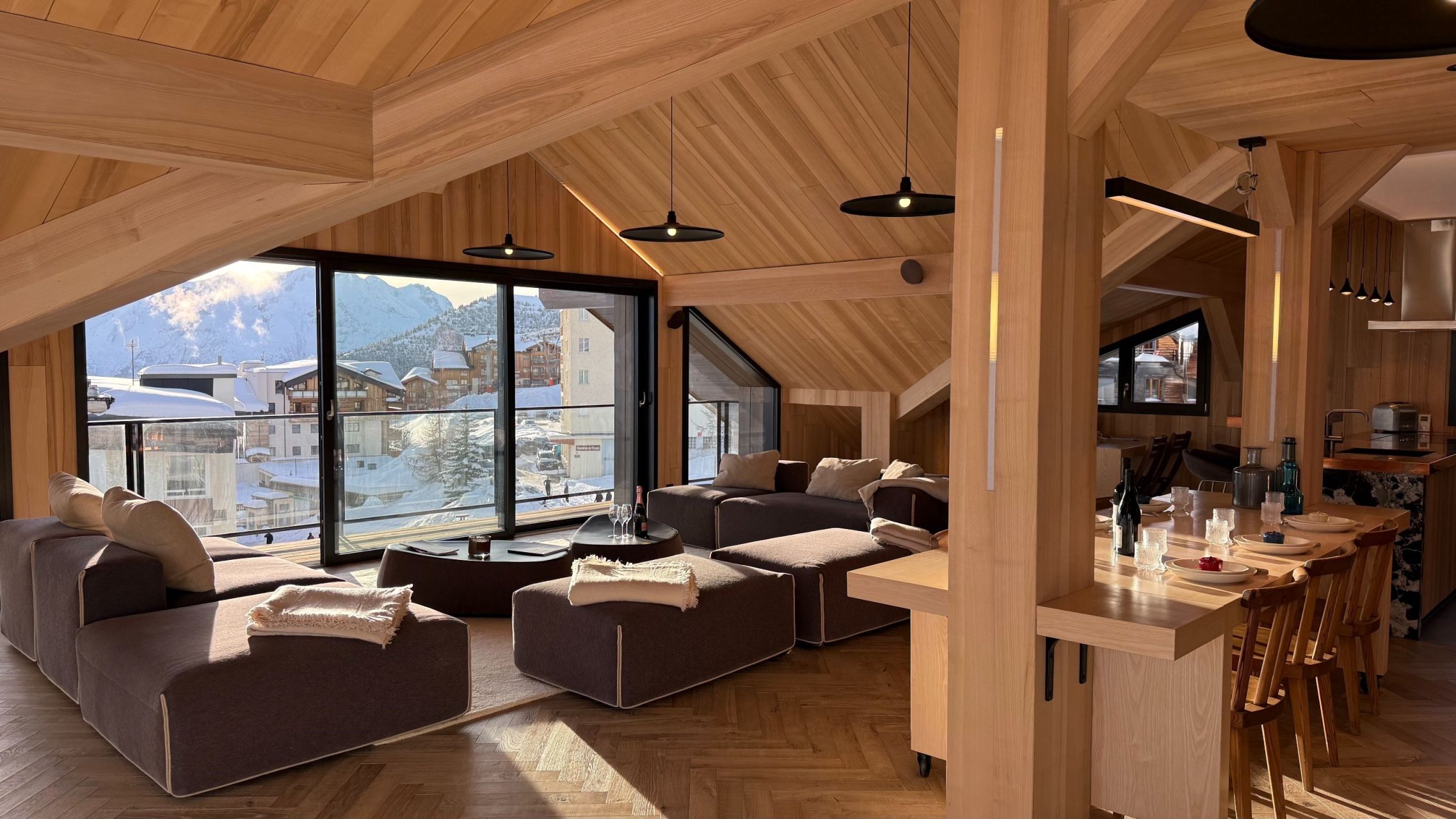luxury apartment 7 Rooms for seasonal rent on L ALPE D HUEZ (38750)