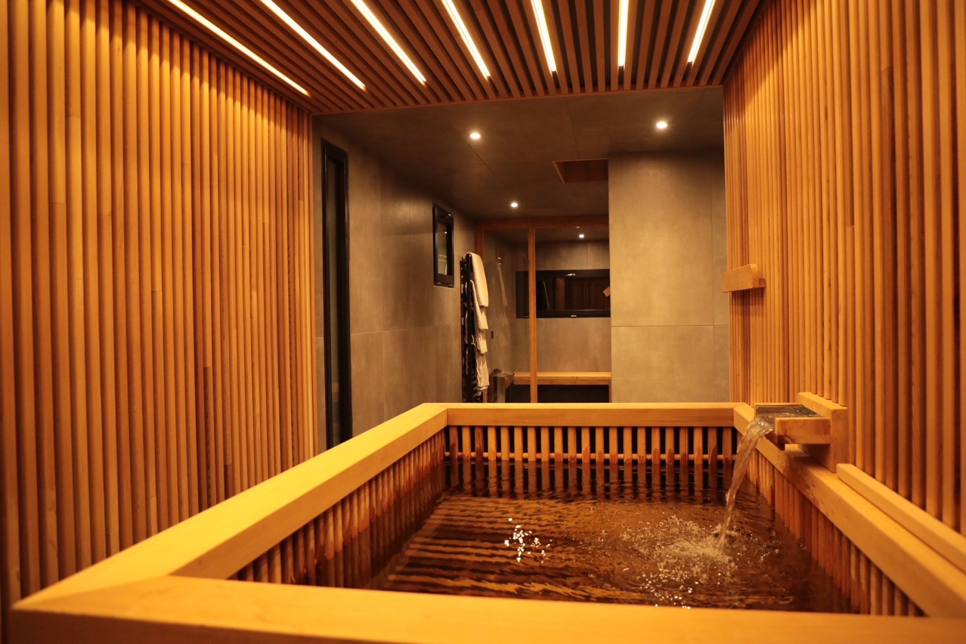 luxury apartment 7 Rooms for seasonal rent on L ALPE D HUEZ (38750)