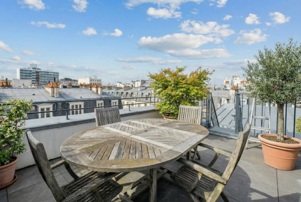 Sale Luxury triplex Paris 11 5&nbsp;Rooms 208&nbsp;m²