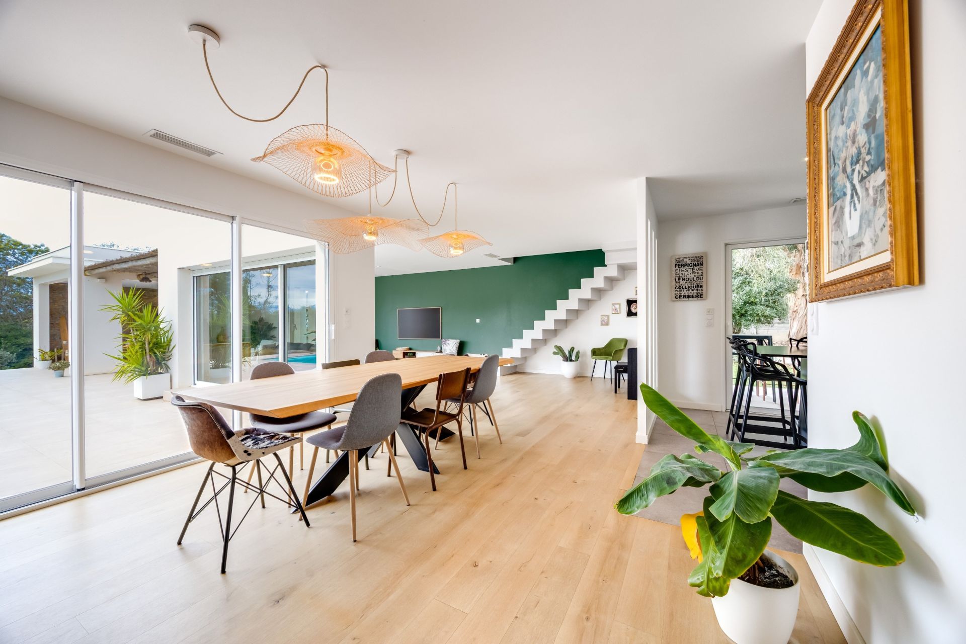 luxury house 5 Rooms for sale on PERPIGNAN (66000)