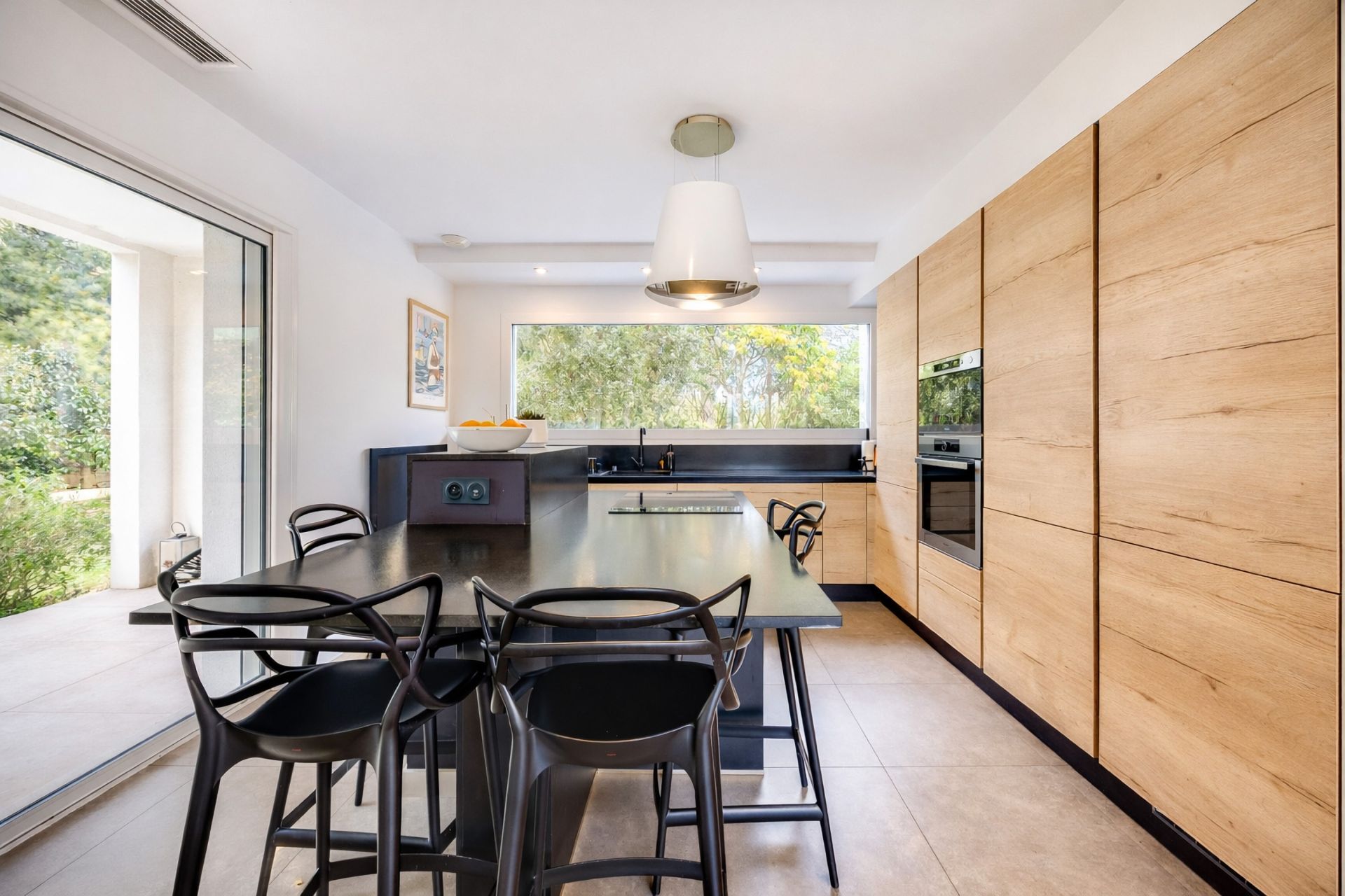 luxury house 5 Rooms for sale on PERPIGNAN (66000)