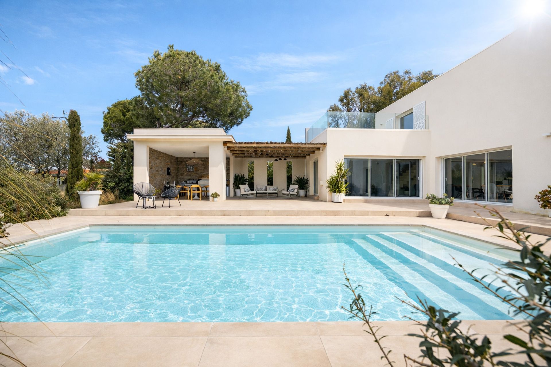 luxury house 5 Rooms for sale on PERPIGNAN (66000)