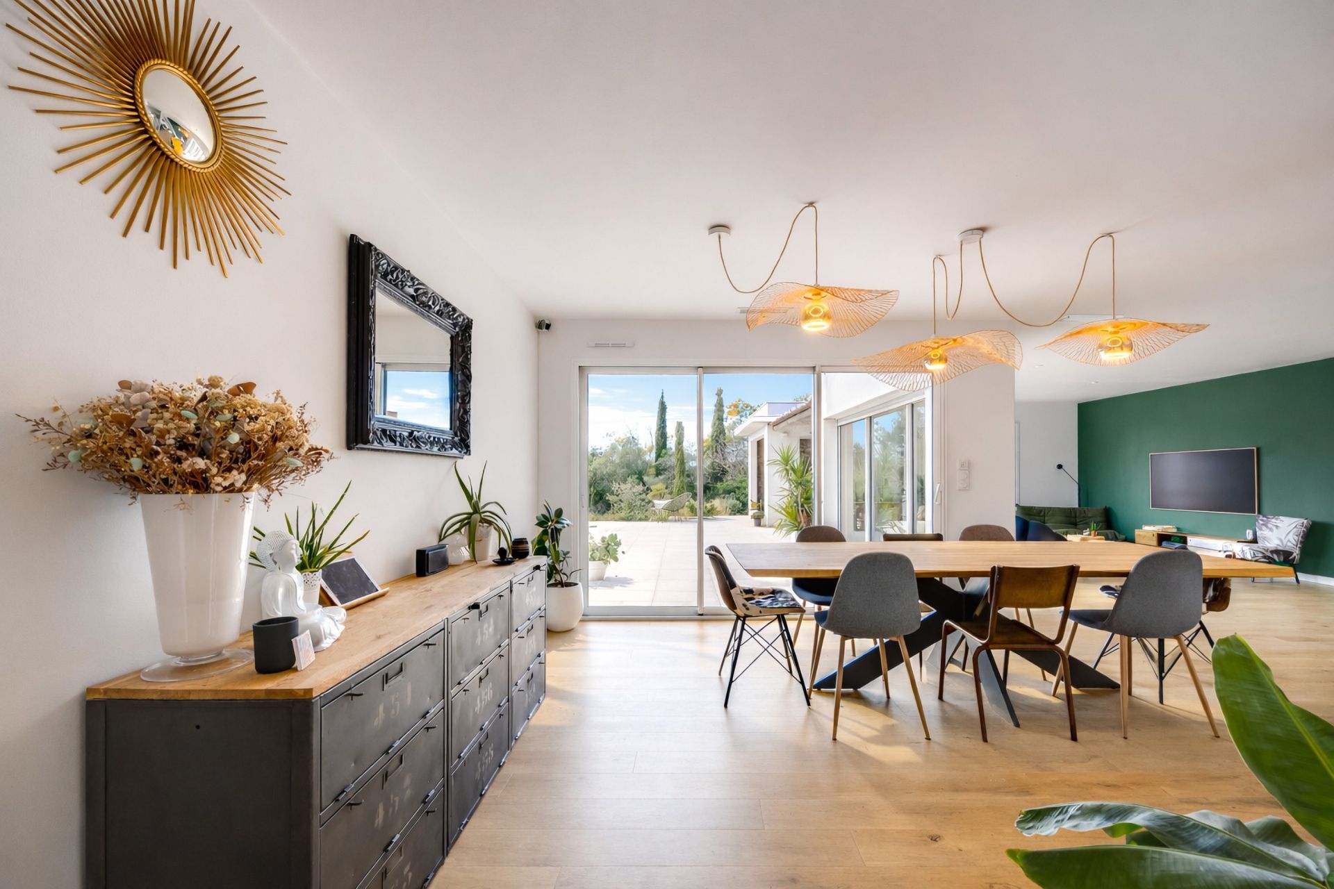 luxury house 5 Rooms for sale on PERPIGNAN (66000)