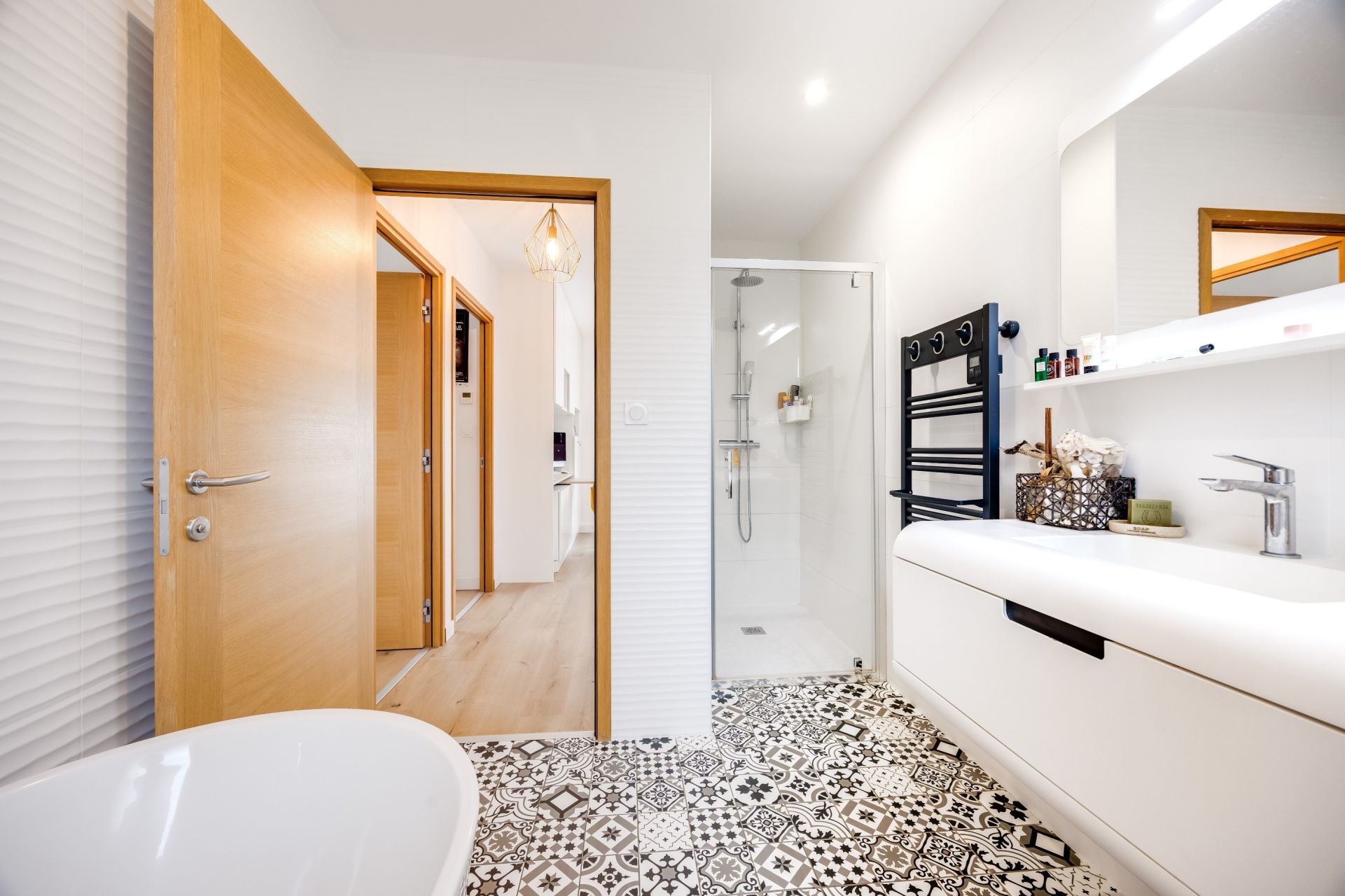 luxury house 5 Rooms for sale on PERPIGNAN (66000)