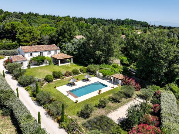 Vente Maison de luxe Saint-Rémy-de-Provence 6&nbsp;Pièces 268&nbsp;m²