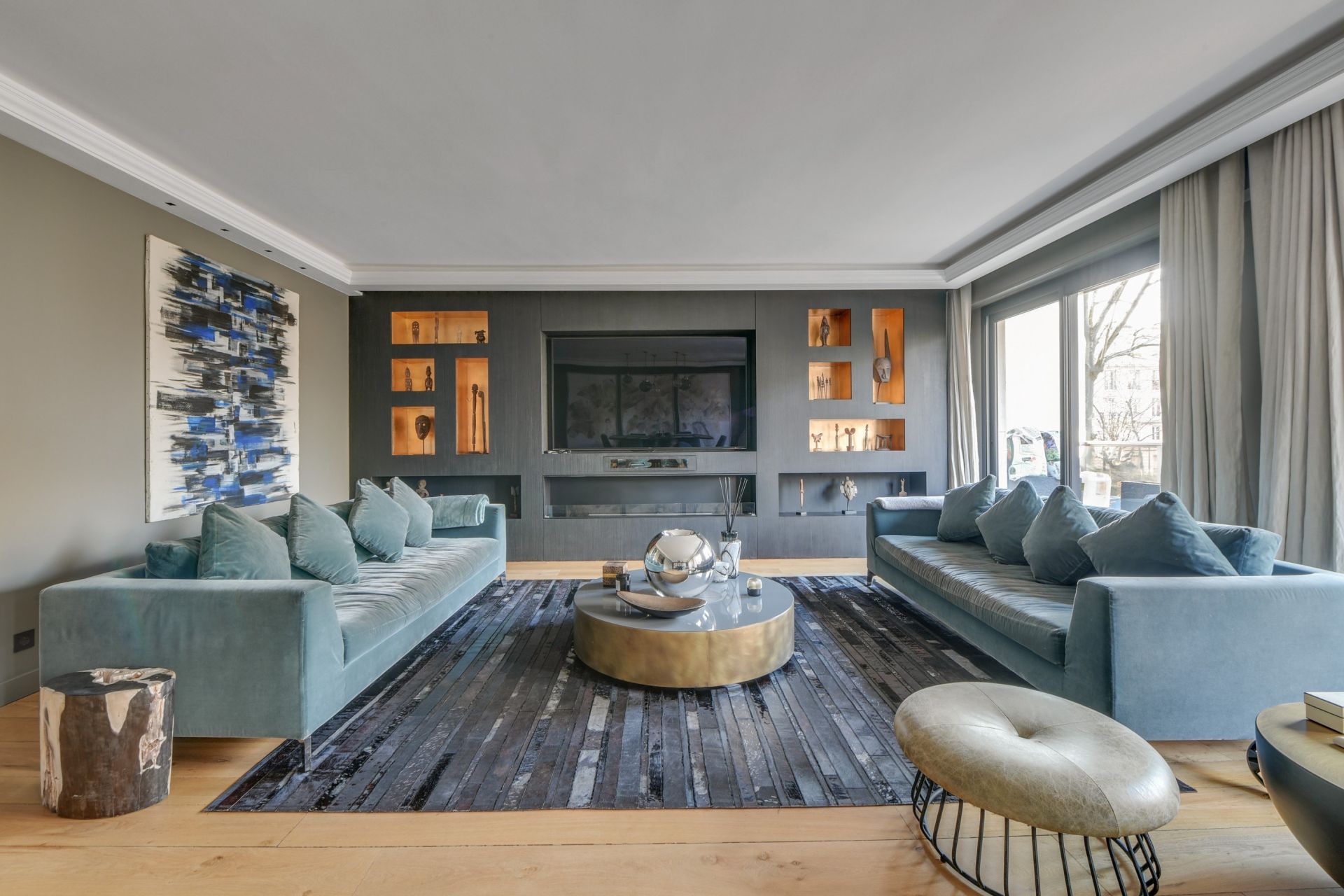 luxury apartment 5 Rooms for sale on PARIS (75016)