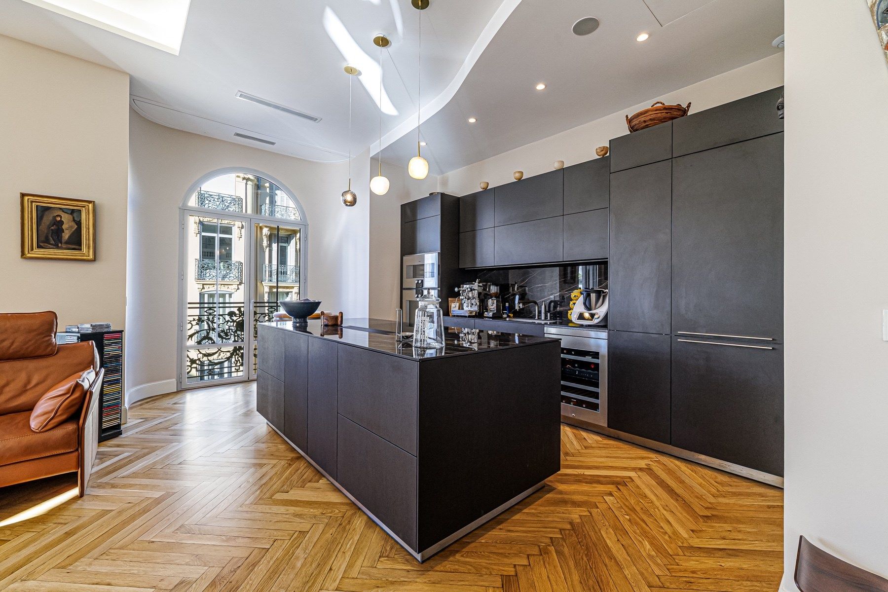 luxury apartment 4 Rooms for sale on NICE (06000)