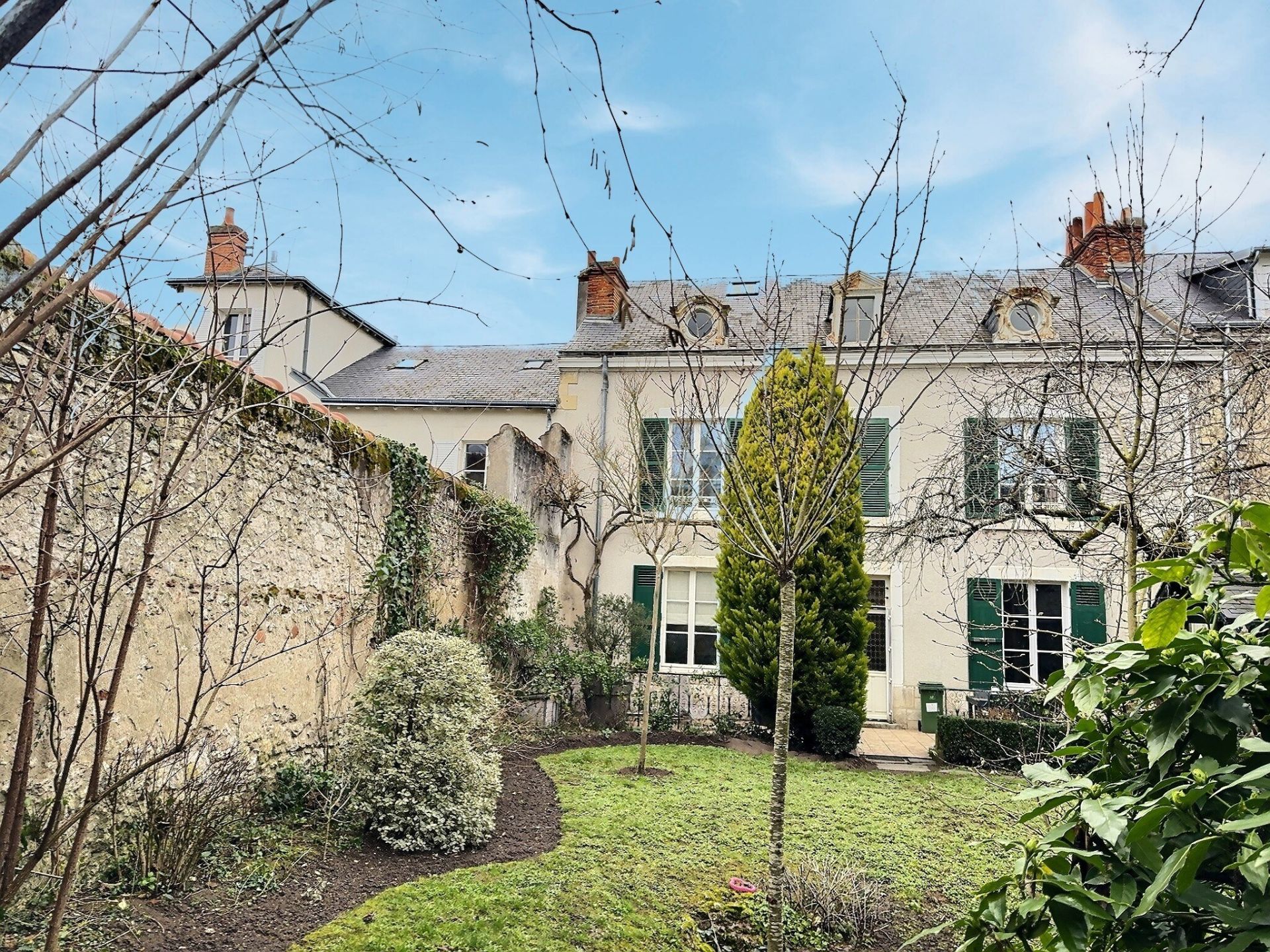 maison de luxe 7 Pièces en vente sur ORLEANS (45000)