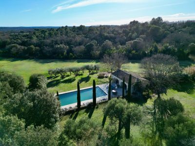 Vente Maison de luxe Uzès 8&nbsp;Pièces 330&nbsp;m²