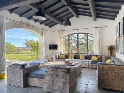 Sale Luxury house Uzès 8&nbsp;Rooms 330&nbsp;m²