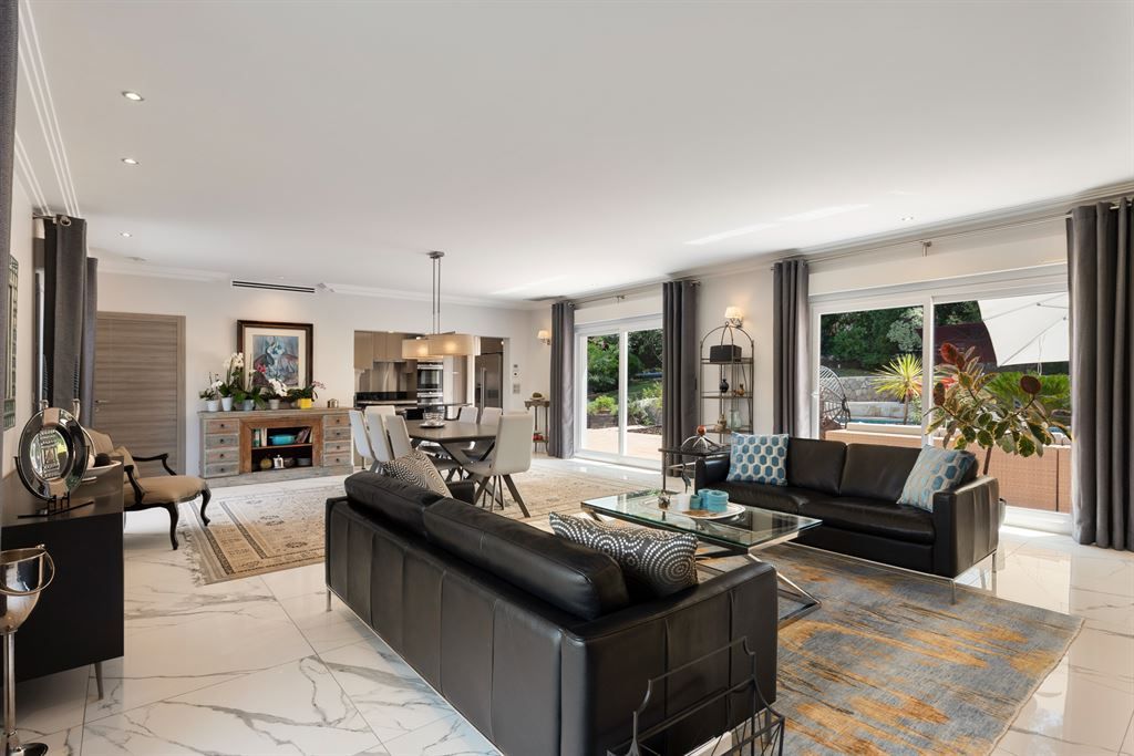 luxury villa 8 Rooms for sale on MOUGINS (06250)