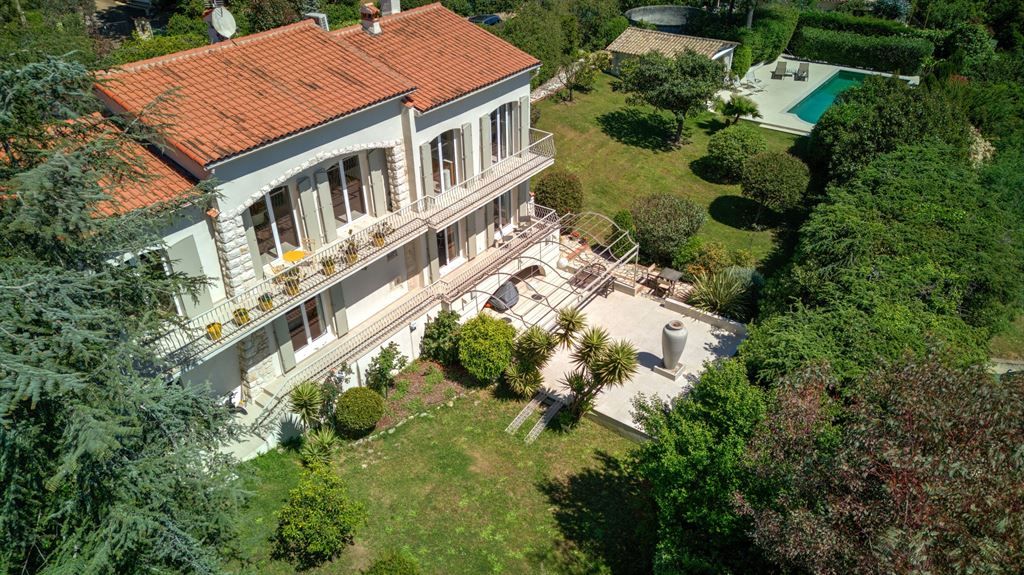 luxury house 8 Rooms for sale on LA ROQUETTE SUR SIAGNE (06550)