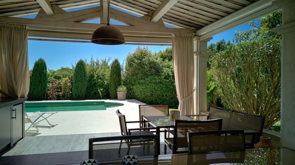 luxury house 8 Rooms for sale on LA ROQUETTE SUR SIAGNE (06550)