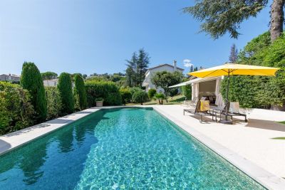 Sale Luxury house La Roquette-sur-Siagne 8&nbsp;Rooms 280&nbsp;m²