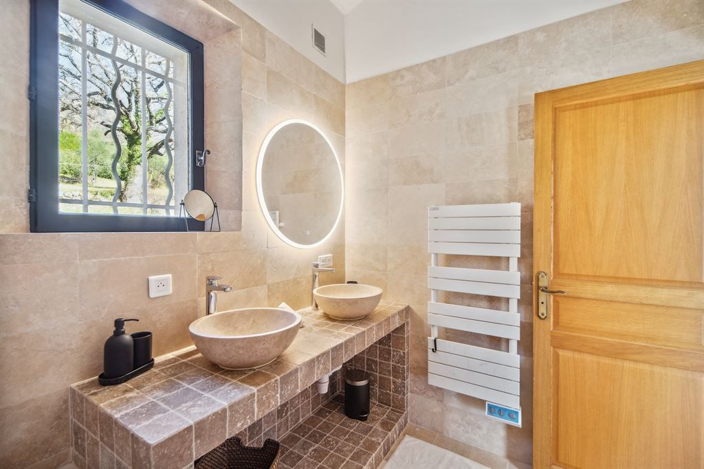 maison provençale de luxe 5 Pièces en vente sur MONS (83440)