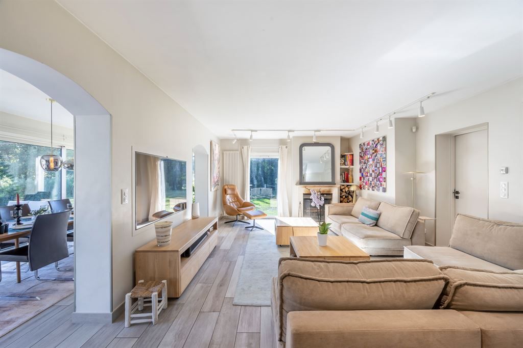 luxury villa 8 Rooms for sale on PEYMEINADE (06530)