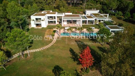 Sale Contemporary house Mougins 17&nbsp;Rooms 1124&nbsp;m²