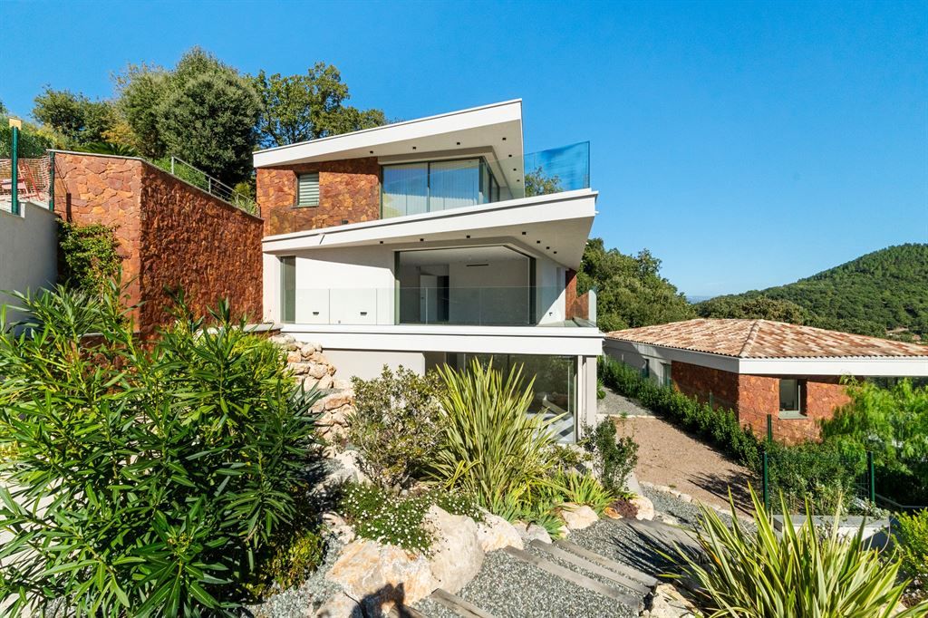 appartement de luxe 4 Pièces en vente sur LES ADRETS DE L ESTEREL (83600)