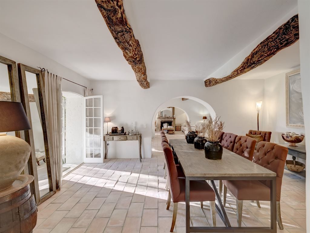 luxury provencale house 11 Rooms for sale on CHATEAUNEUF GRASSE (06740)