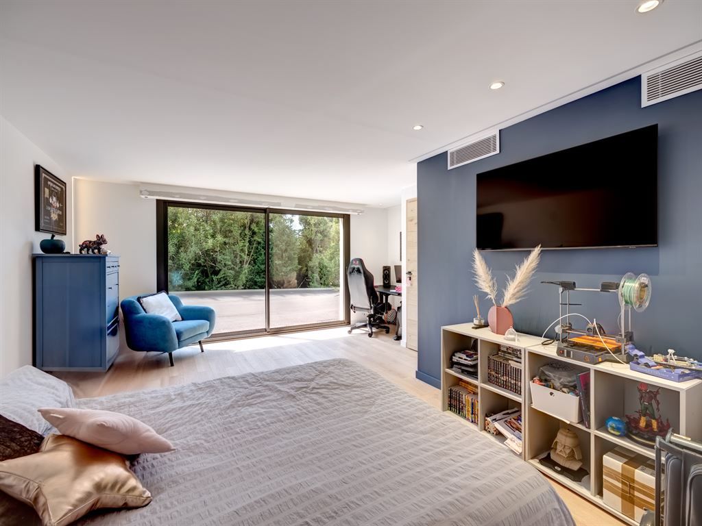 maison contemporaine 7 Pièces en vente sur OPIO (06650)
