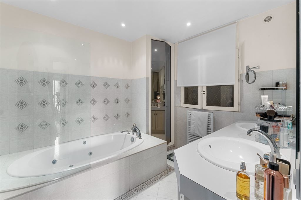 villa de luxe 7 Pièces en vente sur GRASSE (06130)