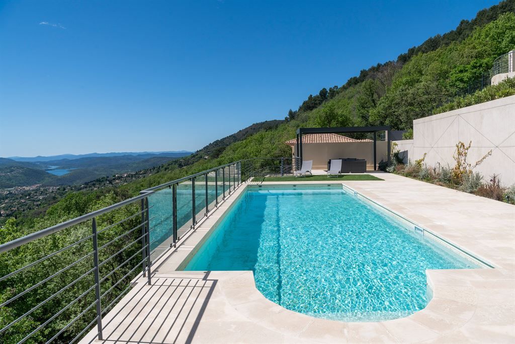 villa de luxe 8 Pièces en vente sur SPERACEDES (06530)
