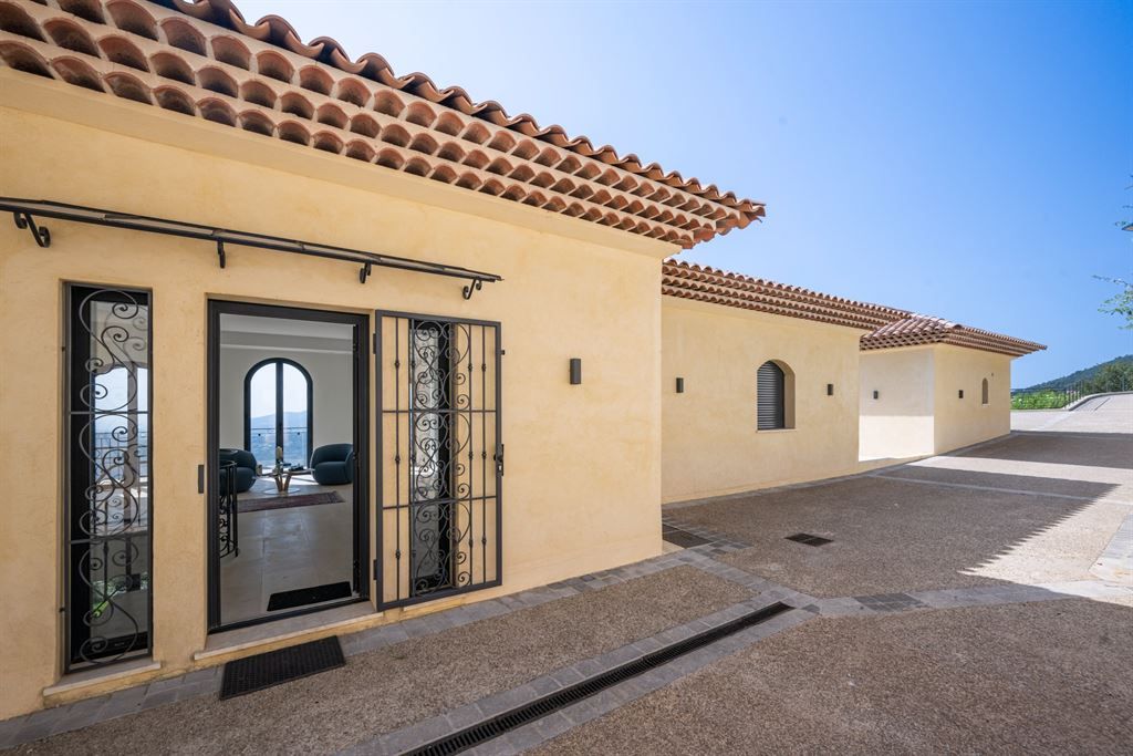 villa de luxe 8 Pièces en vente sur SPERACEDES (06530)