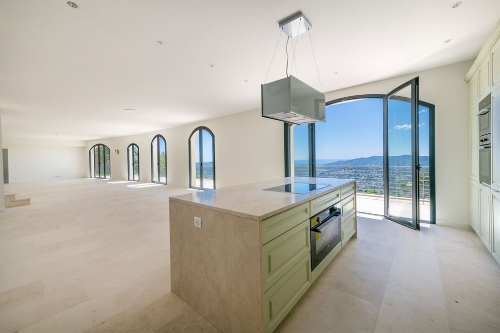 villa de luxe 6 Pièces en vente sur SPERACEDES (06530)