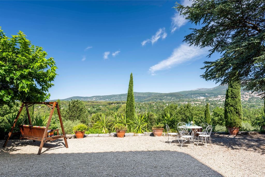 bastide 11 Rooms for sale on GRASSE (06130)