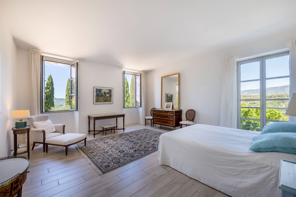 bastide 11 Rooms for sale on GRASSE (06130)