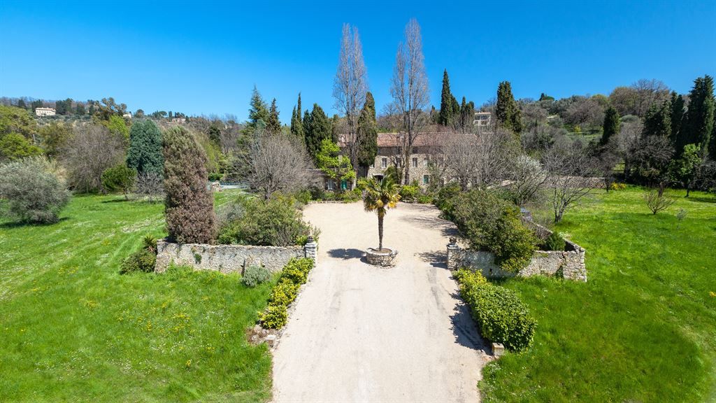 maison provençale de luxe 20 Pièces en vente sur OPIO (06650)