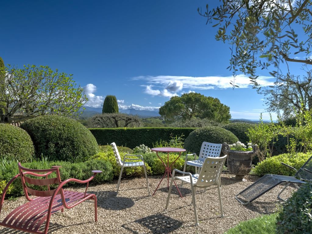 luxury villa 6 Rooms for sale on MOUANS SARTOUX (06370)