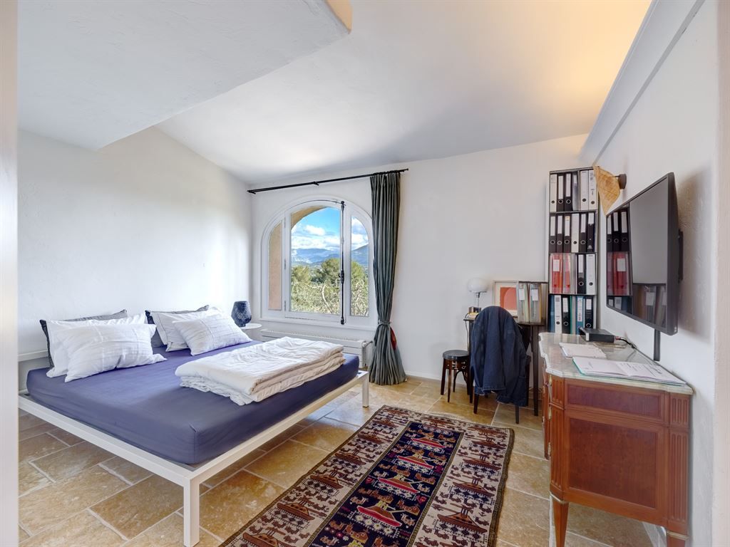 luxury villa 6 Rooms for sale on MOUANS SARTOUX (06370)