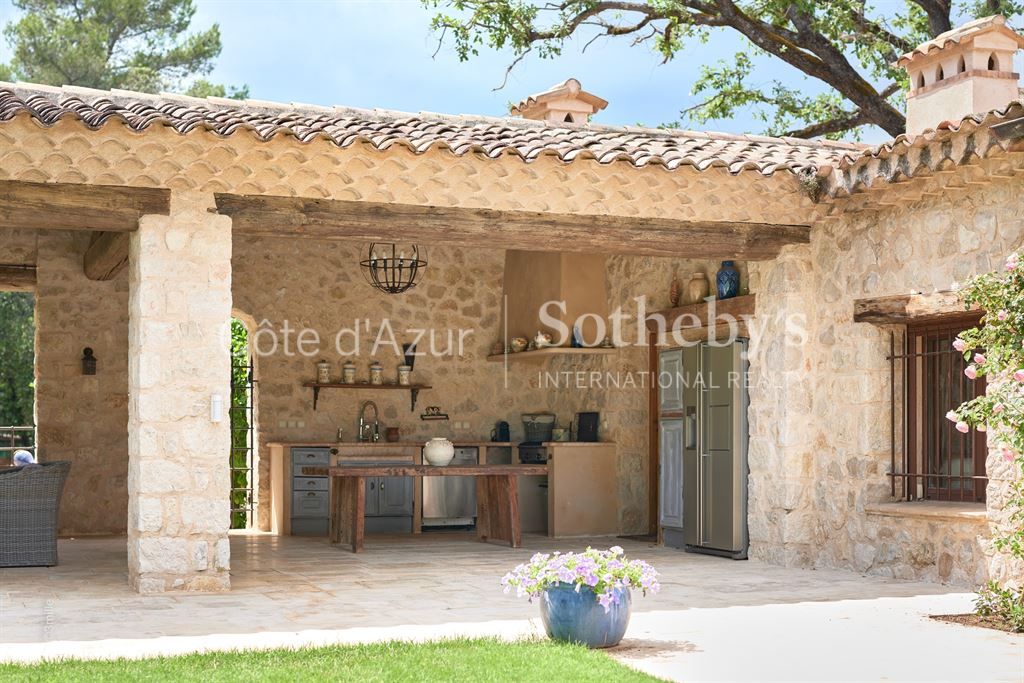 equestrian property 14 Rooms for sale on ROQUEFORT LES PINS (06330)