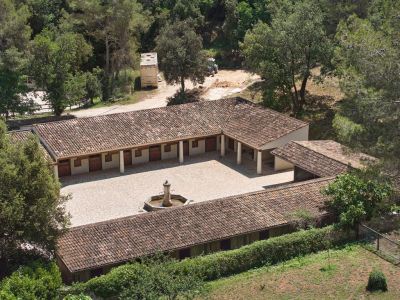 Vente Propriété équestre Roquefort-les-Pins 14&nbsp;Pièces 700&nbsp;m²