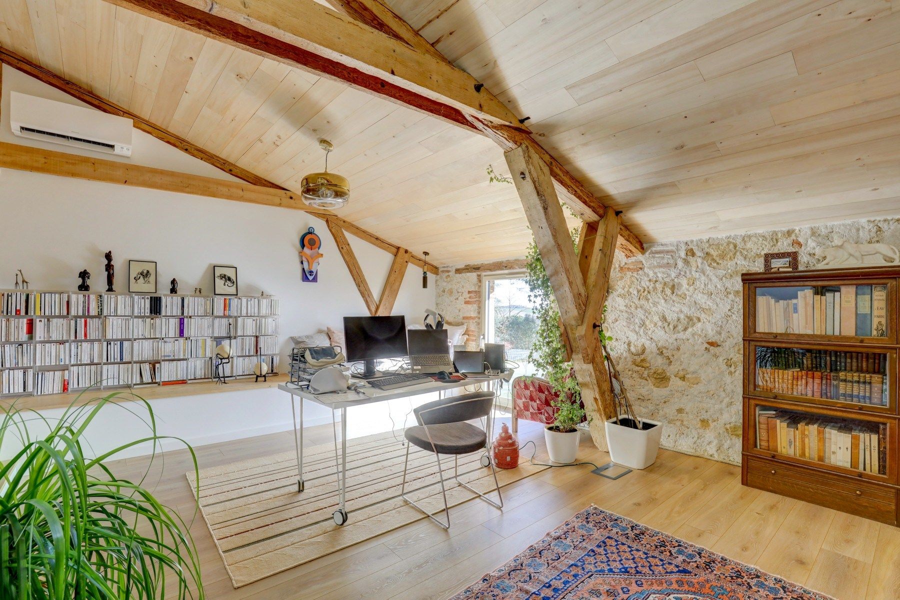 luxury house 12 Rooms for sale on LAVAUR (81500)
