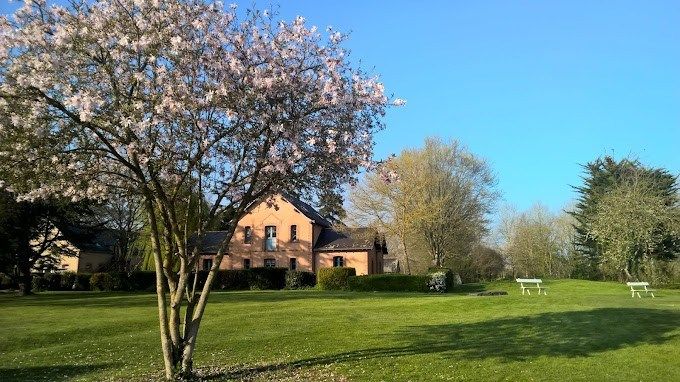 luxury property 92 Rooms for sale on ANGERS (49000)
