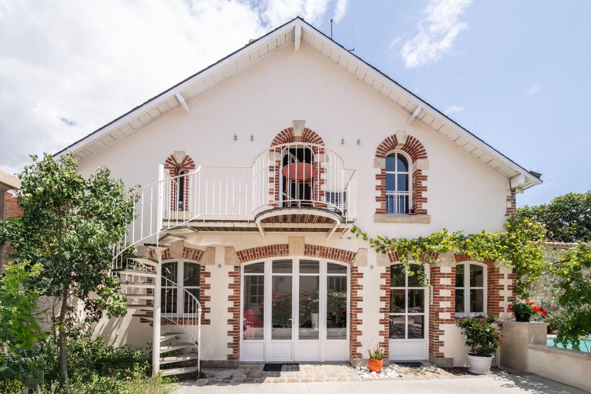 maison de luxe 9 Pièces en vente sur LA ROCHE SUR YON (85000)