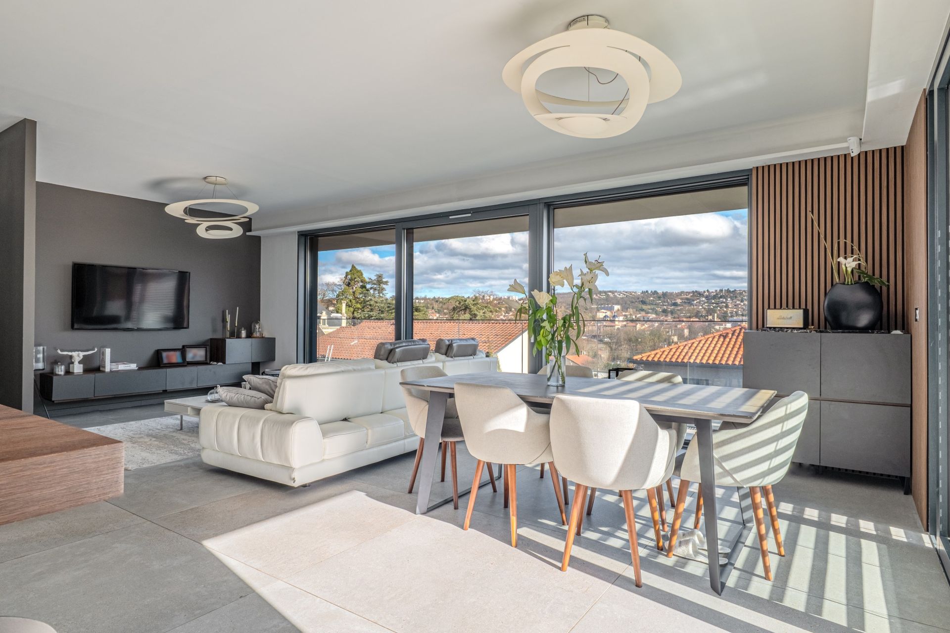 maison contemporaine 7 Pièces en vente sur ALBIGNY SUR SAONE (69250)