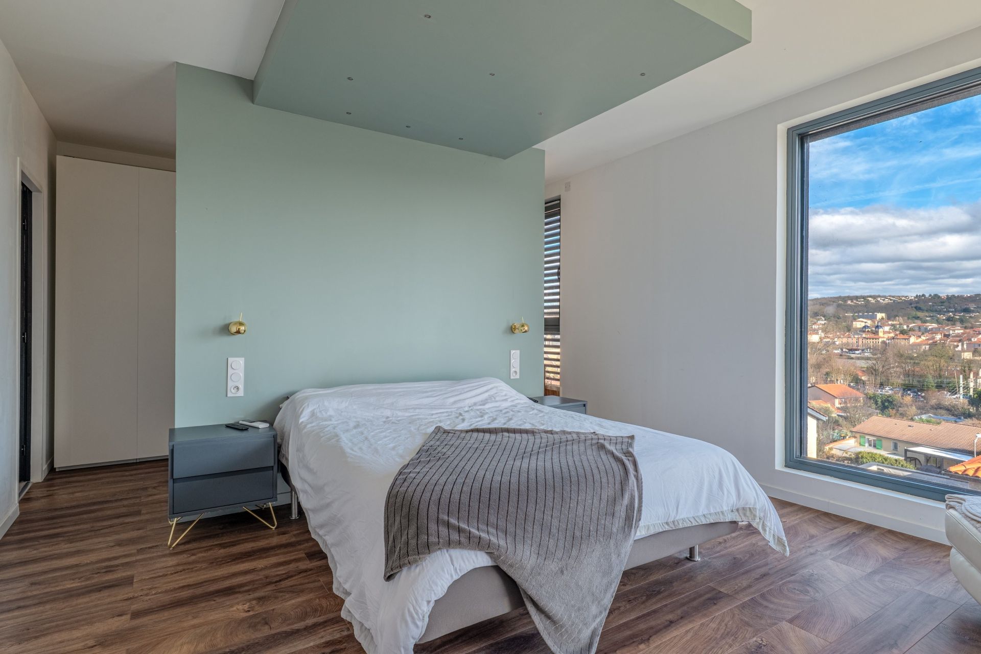 maison contemporaine 7 Pièces en vente sur ALBIGNY SUR SAONE (69250)