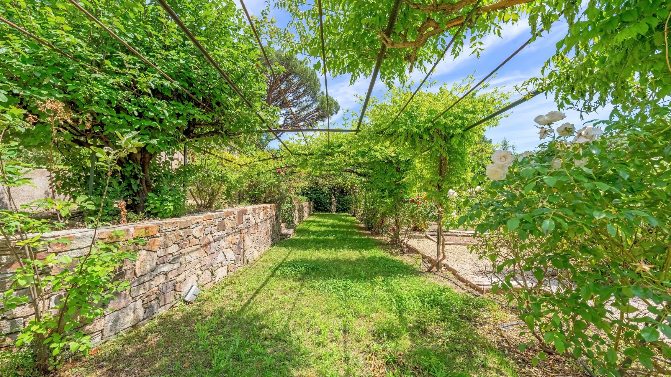 maison de maître 14 Pièces en vente sur STE MAXIME (83120)