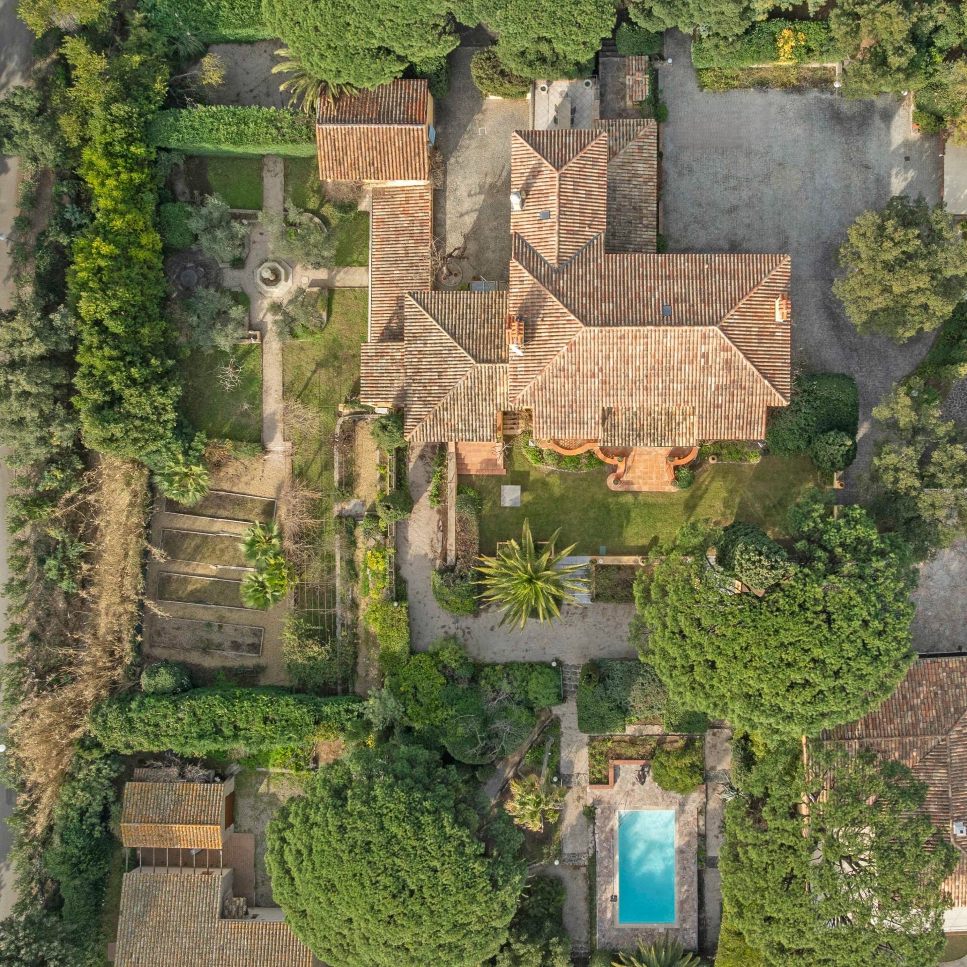 maison de maître 14 Pièces en vente sur STE MAXIME (83120)