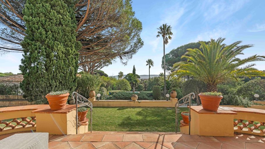 maison de maître 14 Pièces en vente sur STE MAXIME (83120)