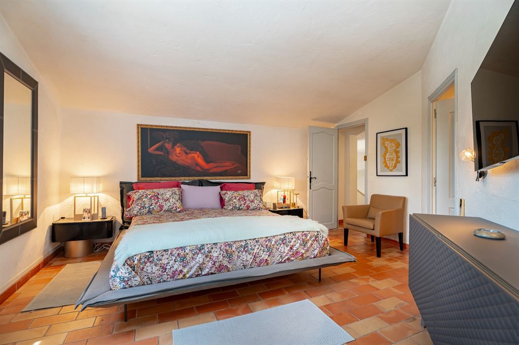 luxury villa 9 Rooms for sale on MOUGINS (06250)