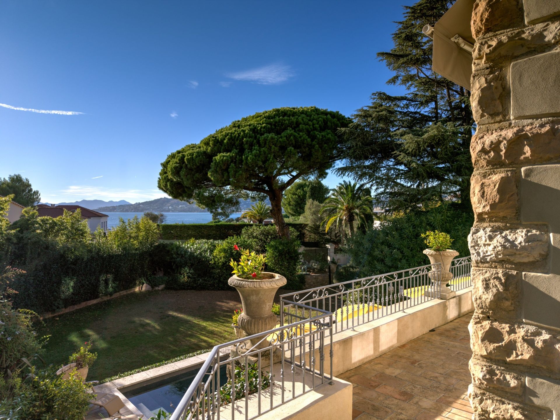 villa de luxe 5 Pièces en vente sur CAP D ANTIBES (06160)