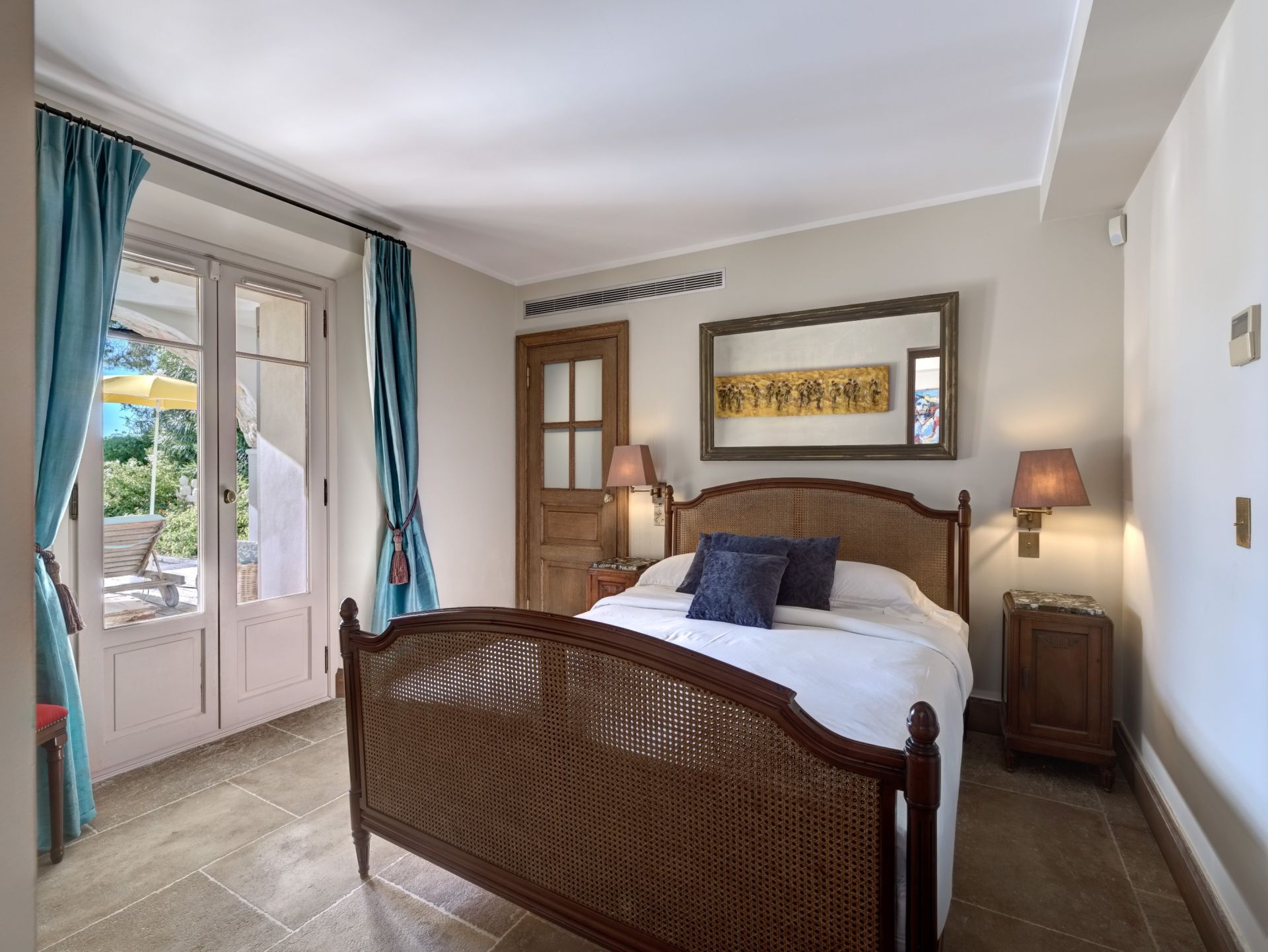 villa de luxe 5 Pièces en vente sur CAP D ANTIBES (06160)