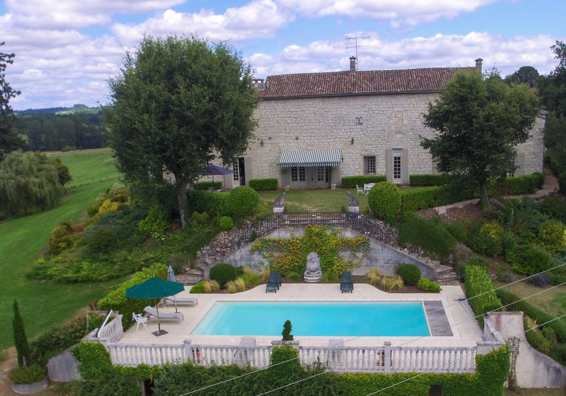 maison de luxe 11 Pièces en vente sur DURAS (47120)