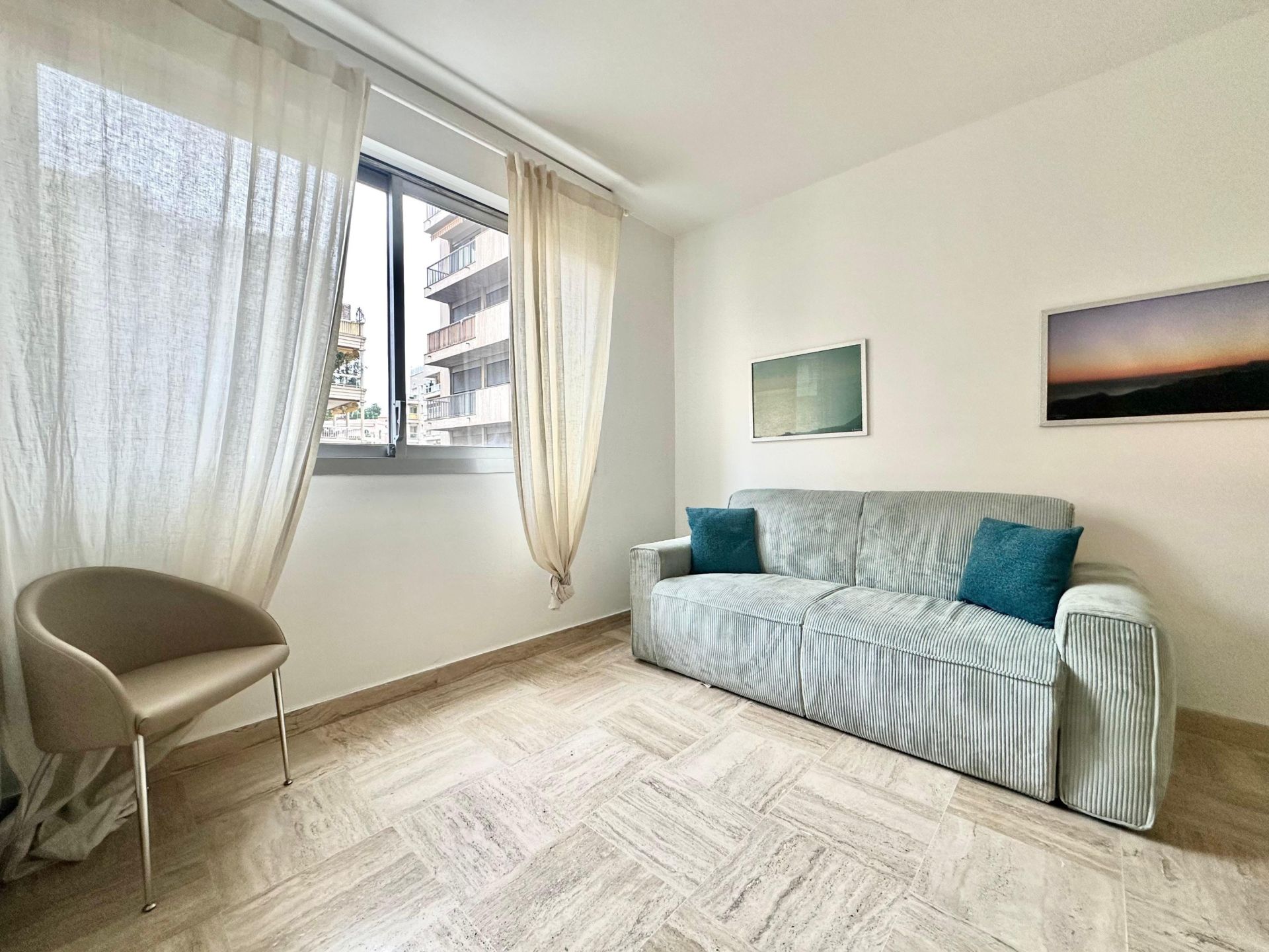 luxury apartment 1 room for sale on MONACO (98000)
