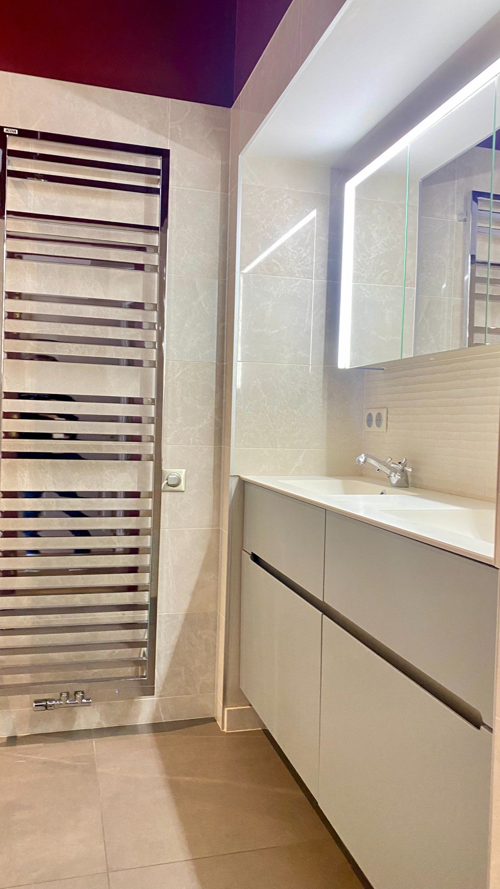 luxury apartment 3 Rooms for sale on VANNES (56000)